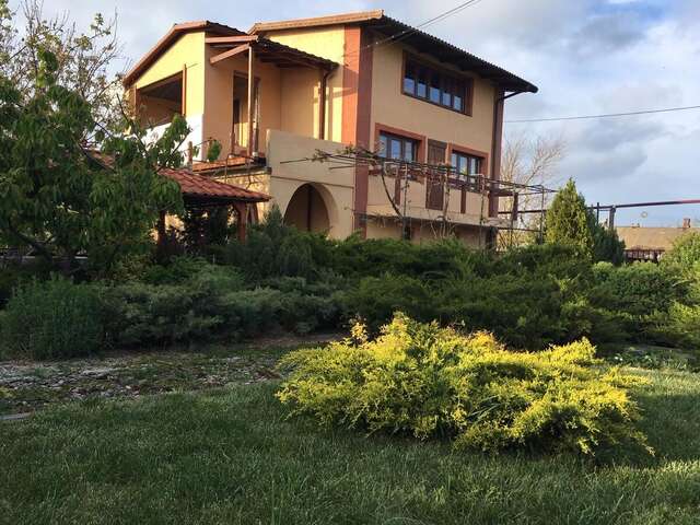 Дома для отпуска guesthouse Maxi Бердянск-3